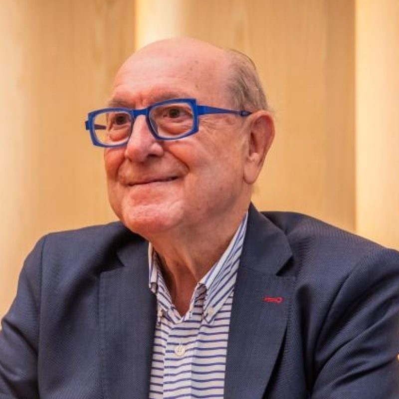 rafael_angulo_metropolitan_house-990x423